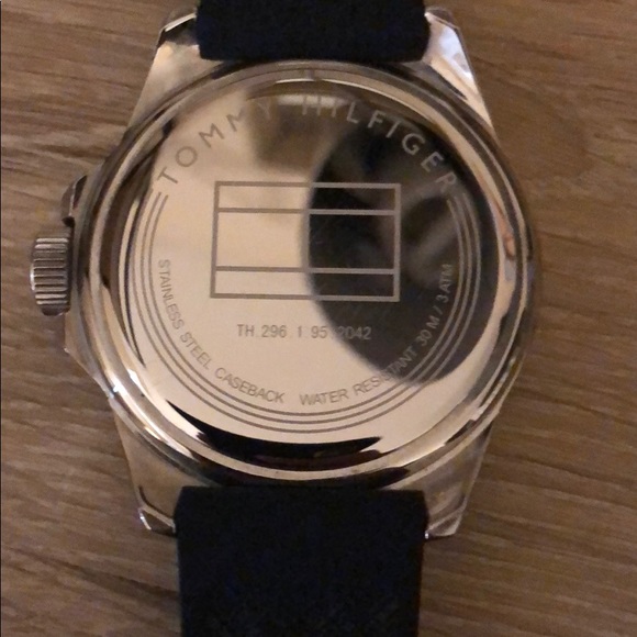 Tommy Hilfiger Watch - Picture 2 of 4